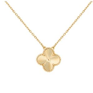 VAN CLEEF AND ARPELS Alhambra Vintage Gold Clover Pendant Necklace
